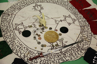 Daemon Demon Patron divination