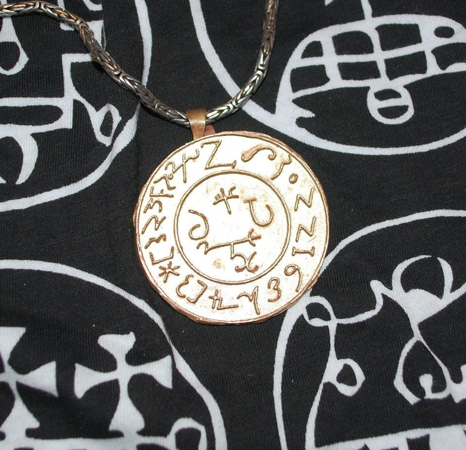 2" cast 14k gold disc listed entity